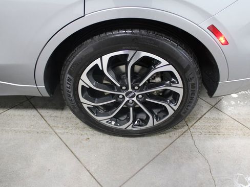 Used 2024 Lincoln Nautilus Reserve image 57