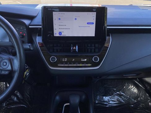 Certified 2025 Toyota Corolla LE image 11