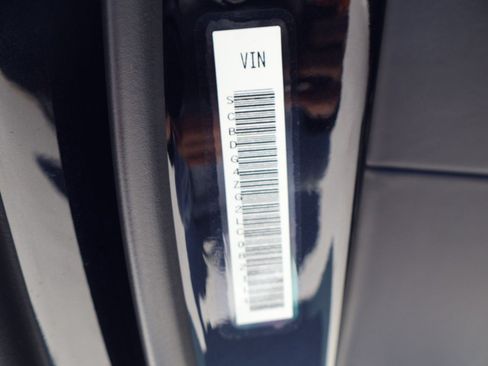 Certified 2020 Bentley Continental GT V8 AWD/4WD image 21
