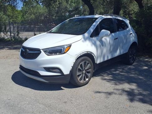 Used 2017 Buick Encore Essence FWD image 3