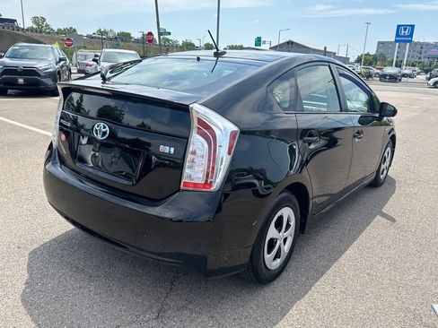 Used 2015 Toyota Prius Three w/ Solar Roof Package FWD image 8