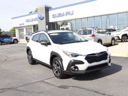 Used 2025 Subaru Crosstrek 2.5i Premium AWD/4WD image 1