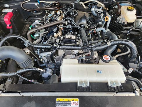Used 2024 Toyota Tacoma SR AWD/4WD image 23