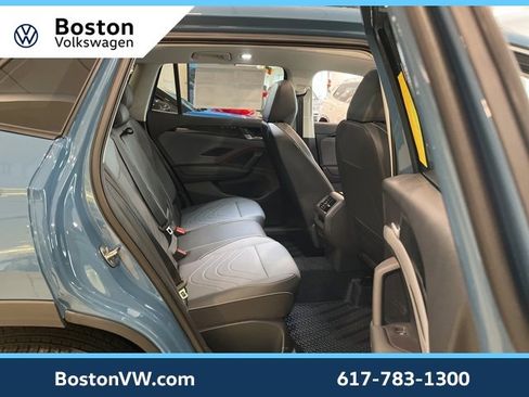 New 2026 Volkswagen Tiguan SE image 10