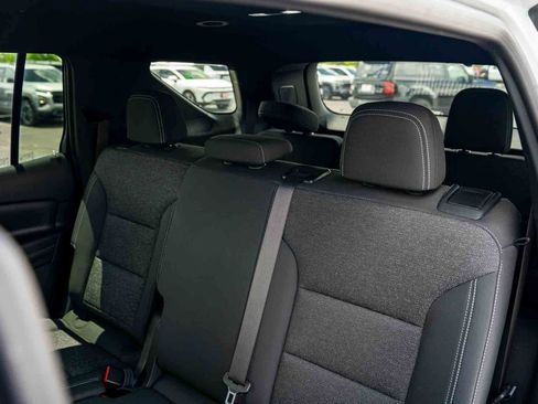 Certified 2024 Chevrolet Traverse LT w/ LPO, Floor Liner Package FWD image 22
