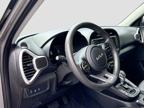Used 2024 Kia Soul LX w/ Option Group 015 FWD image 20
