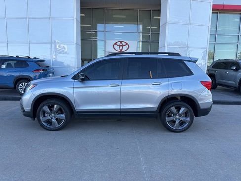 Used 2019 Honda Passport Touring image 2