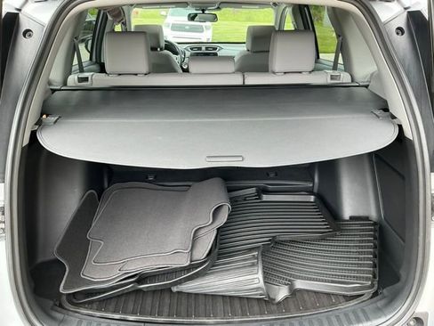 Used 2022 Honda CR-V Touring image 16