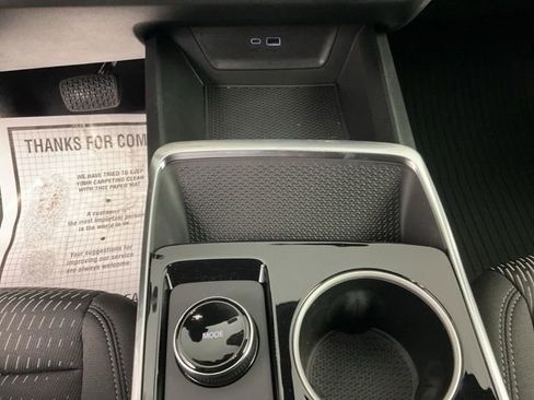 New 2026 Chevrolet Equinox LT w/ Safety and Technology Package AWD/4WD image 19