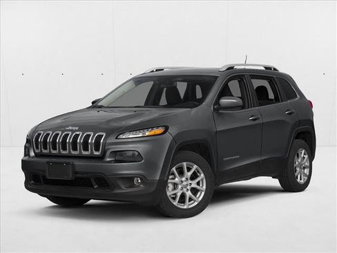 Used 2018 Jeep Cherokee Latitude FWD image 1