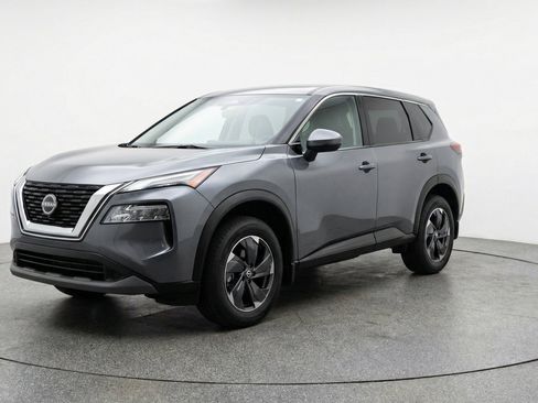 Used 2025 Nissan Rogue SV AWD/4WD image 3