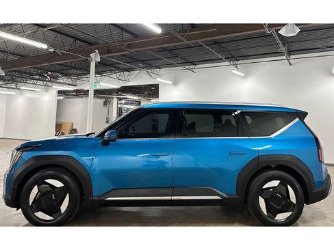 Used 2026 Kia EV9 Wind AWD/4WD image 8
