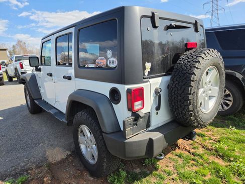Used 2017 Jeep Wrangler Unlimited Sport w/ Quick Order Package 24S image 8