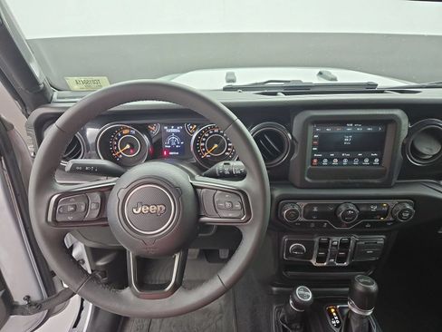 Used 2023 Jeep Wrangler Unlimited Sport AWD/4WD image 11