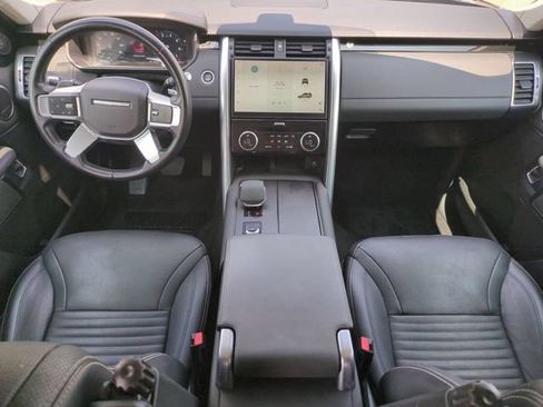 Used 2022 Land Rover Discovery S AWD/4WD image 14