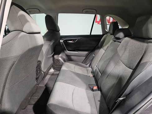 Used 2021 Toyota RAV4 XLE FWD image 36