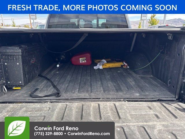 Used 2015 Ford F150 Platinum w/ Equipment Group 701A Luxury AWD/4WD image 14