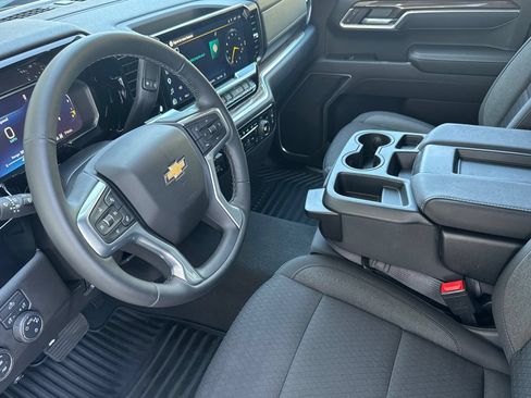 Used 2026 Chevrolet Silverado 1500 LT AWD/4WD image 9