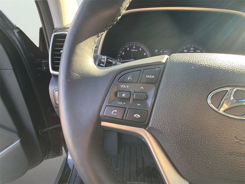 Used 2021 Hyundai Tucson Limited image 21