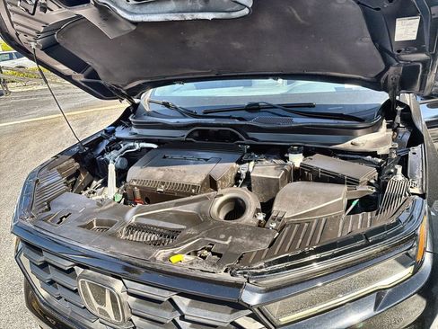 Certified 2023 Honda Pilot Sport image 29