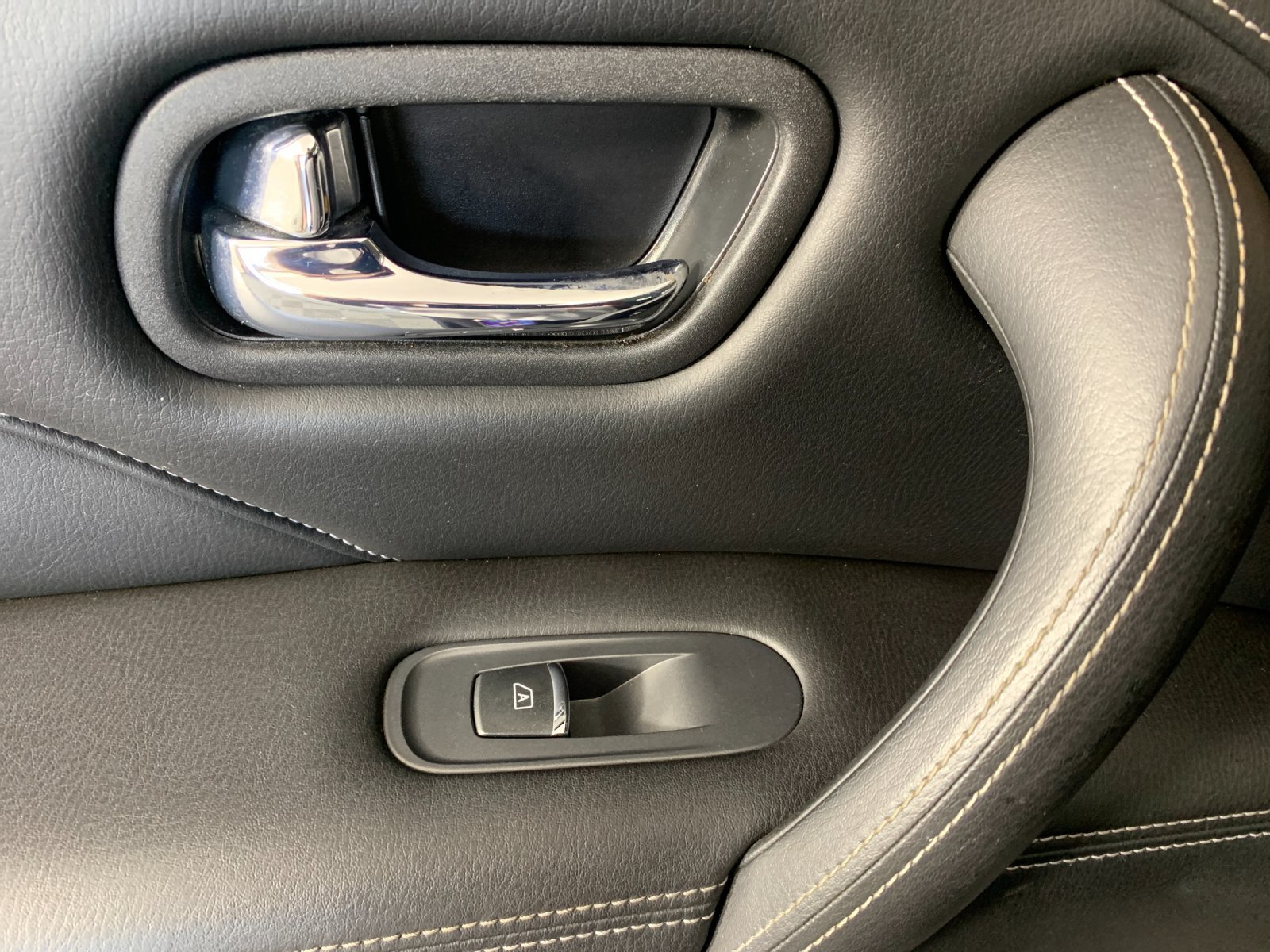 Used 2019 INFINITI QX80 Luxe w/ All-Season Package RWD image 30