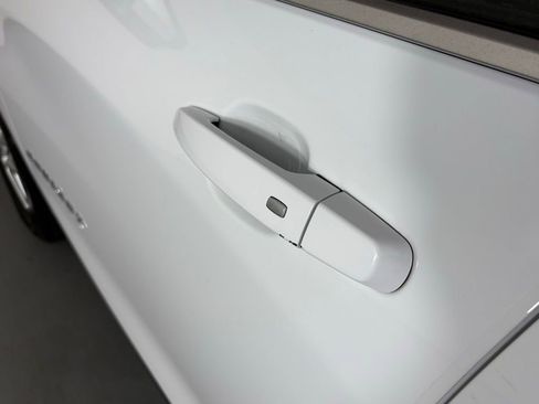 Used 2024 Chevrolet Equinox LT image 12