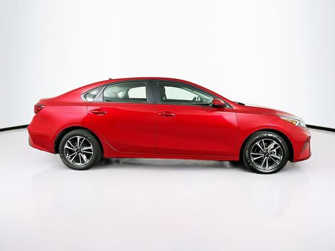 Used 2024 Kia Forte LXS image 10