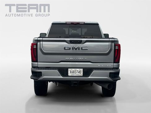 Used 2025 GMC Sierra 2500 Denali Ultimate image 6