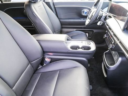 New 2026 Hyundai Ioniq 9 SEL image 17
