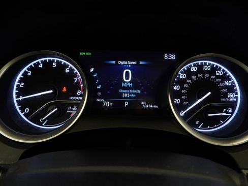 Used 2023 Toyota Camry XLE image 27