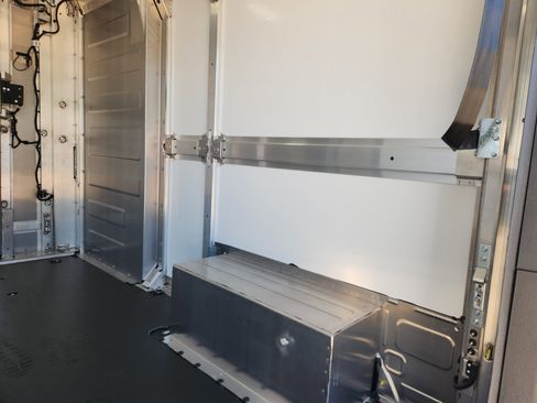 New 2025 Chevrolet Brightdrop 400 image 35