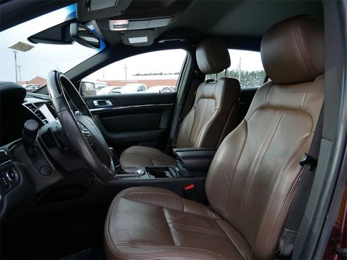 Used 2016 Lincoln MKS AWD image 14