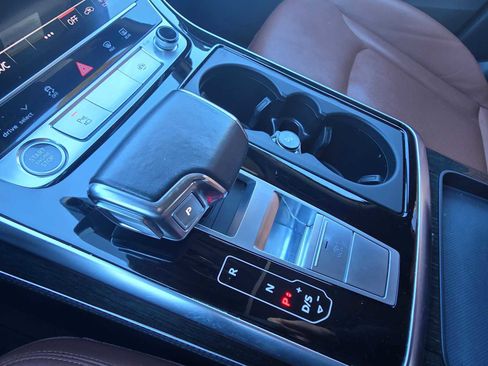 Used 2022 Audi Q7 3.0T Prestige w/ Prestige Package image 26