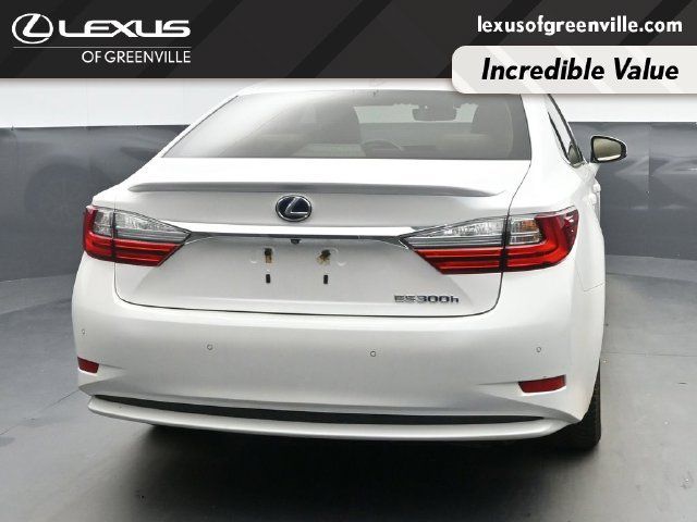 Used 2017 Lexus ES 300h w/ Luxury Package FWD image 8