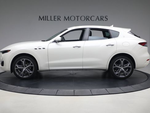 Certified 2022 Maserati Levante GT image 2