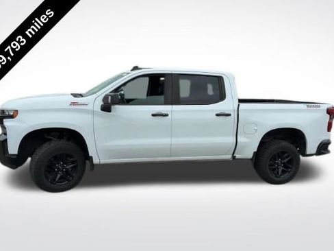 Used 2020 Chevrolet Silverado 1500 LT Trail Boss AWD/4WD image 2