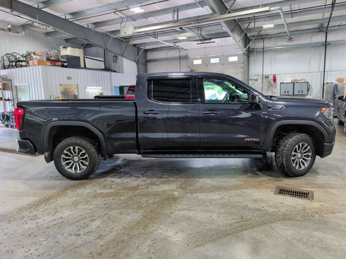 Used 2022 GMC Sierra 1500 AT4 w/ AT4 Premium Package AWD/4WD image 2