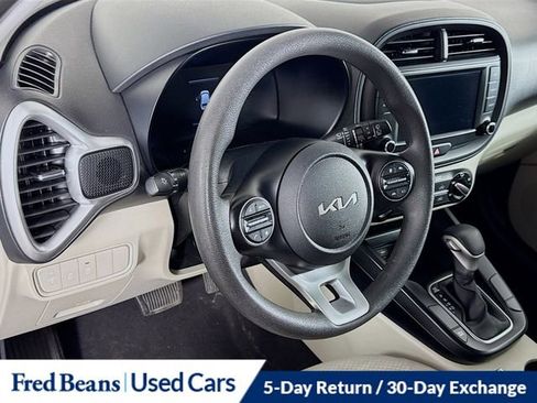 Used 2023 Kia Soul LX FWD image 36