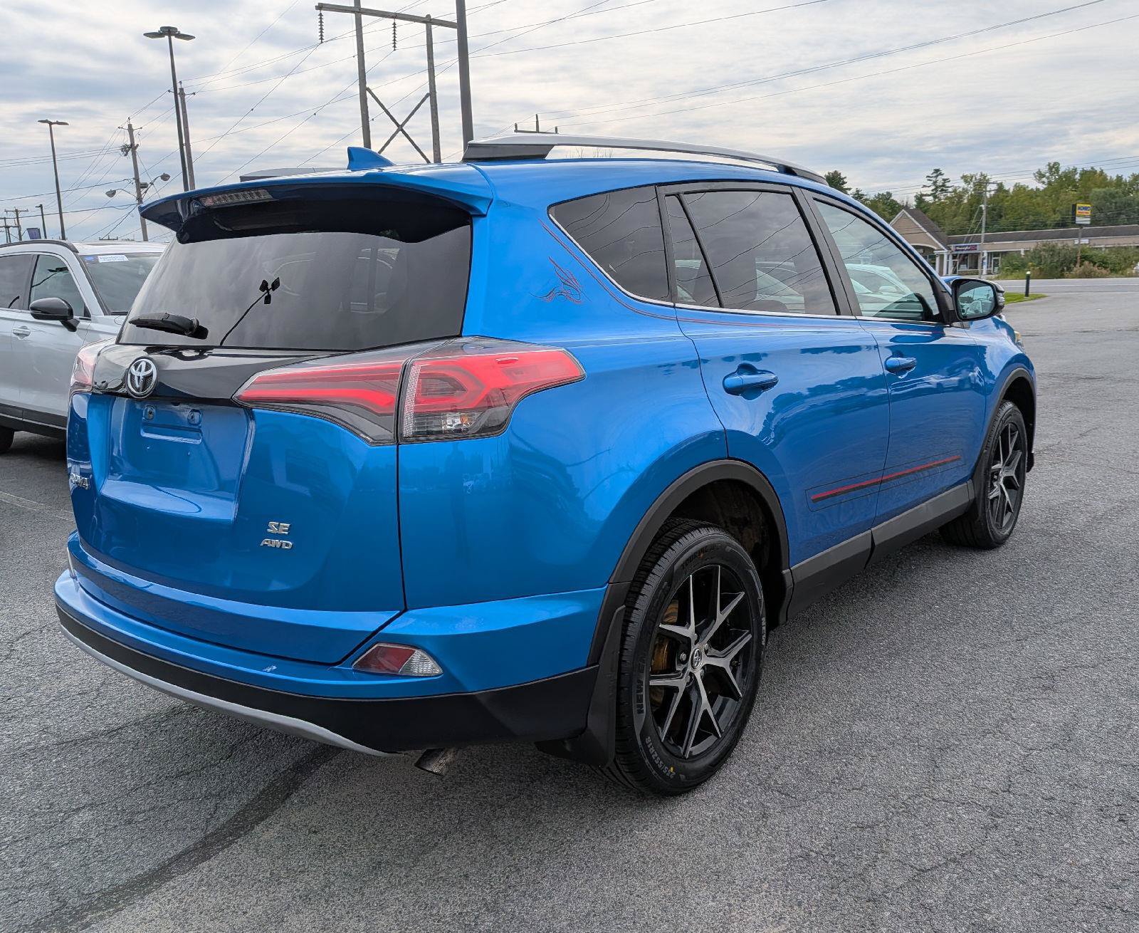 Used 2016 Toyota RAV4 SE AWD/4WD image 7