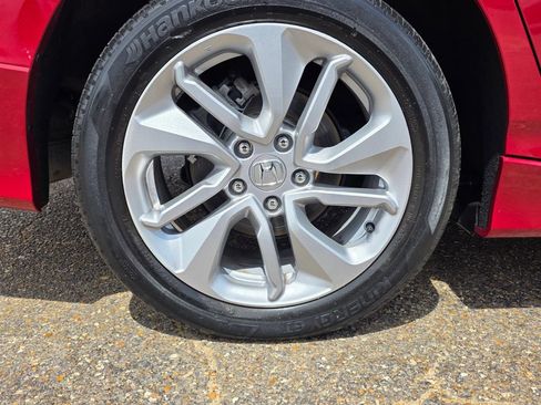 Used 2018 Honda Accord LX image 11