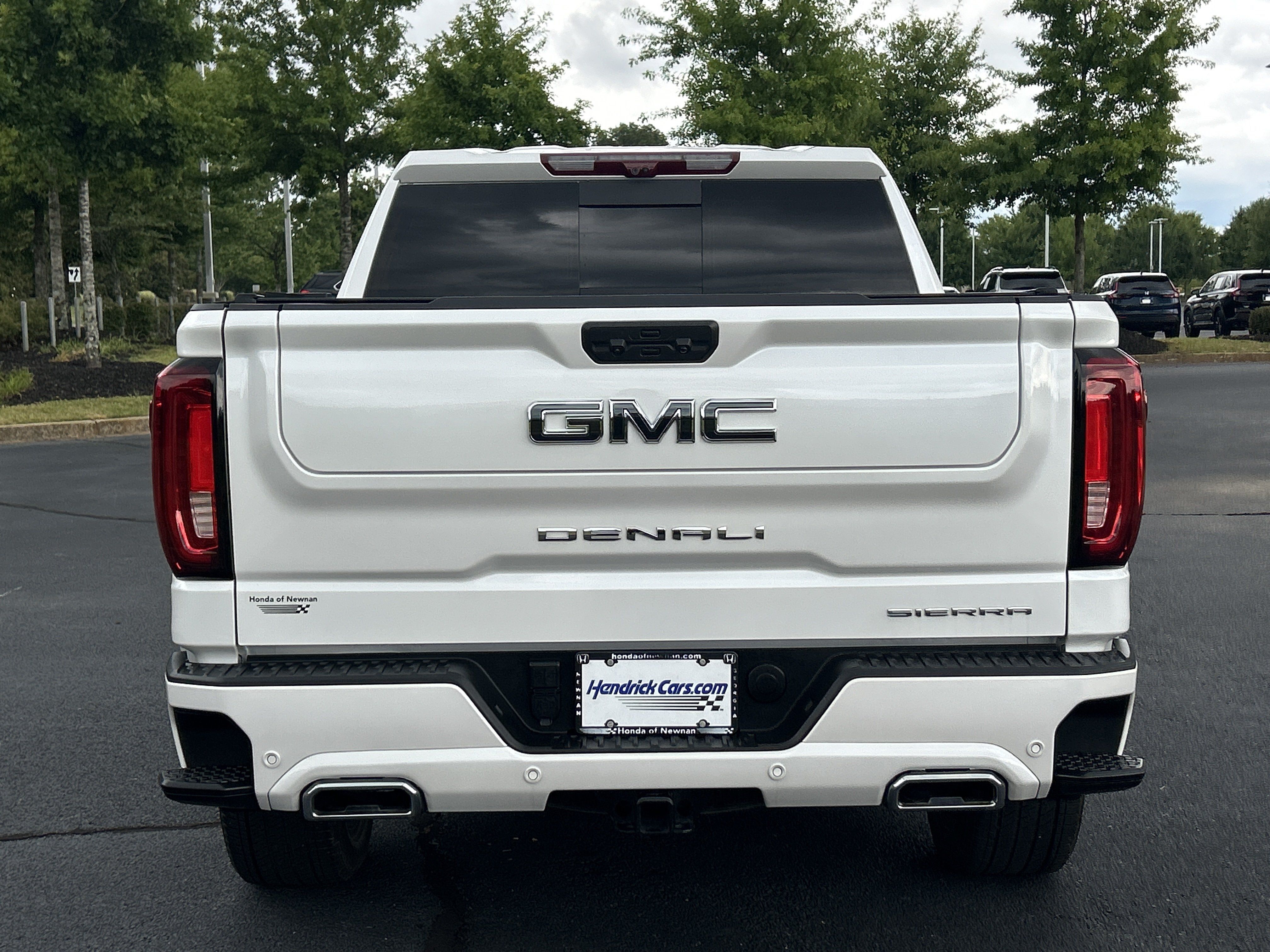 Used 2024 GMC Sierra 1500 Denali Ultimate AWD/4WD image 8