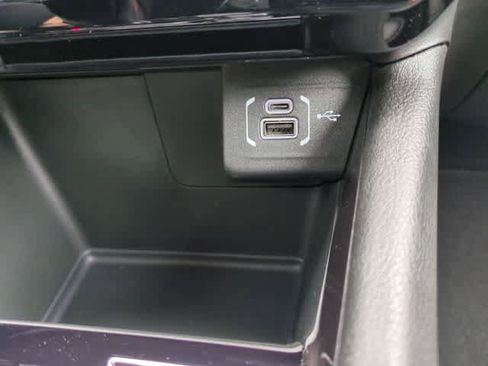 New 2026 Jeep Compass Latitude image 32