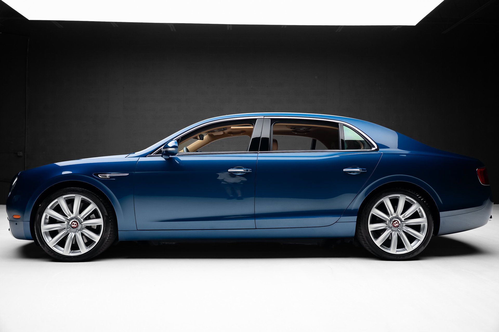 Used 2016 Bentley Flying Spur V8 AWD/4WD image 17