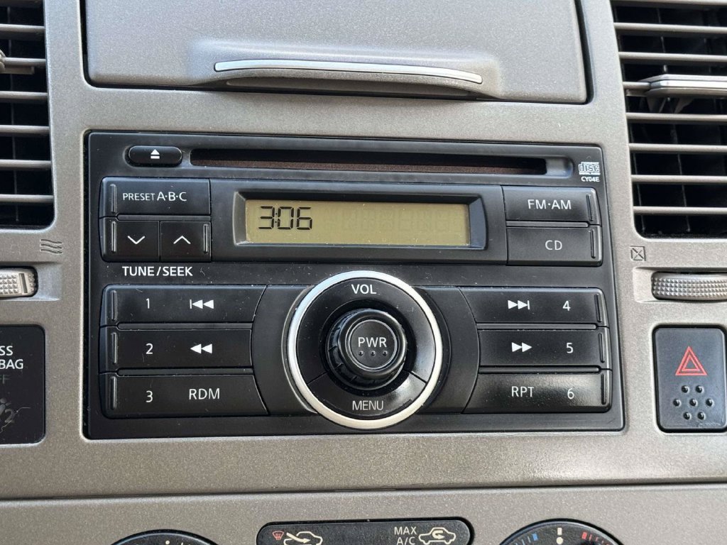 Used 2009 Nissan Versa 1.8 S w/ PWR Pkg FWD image 4