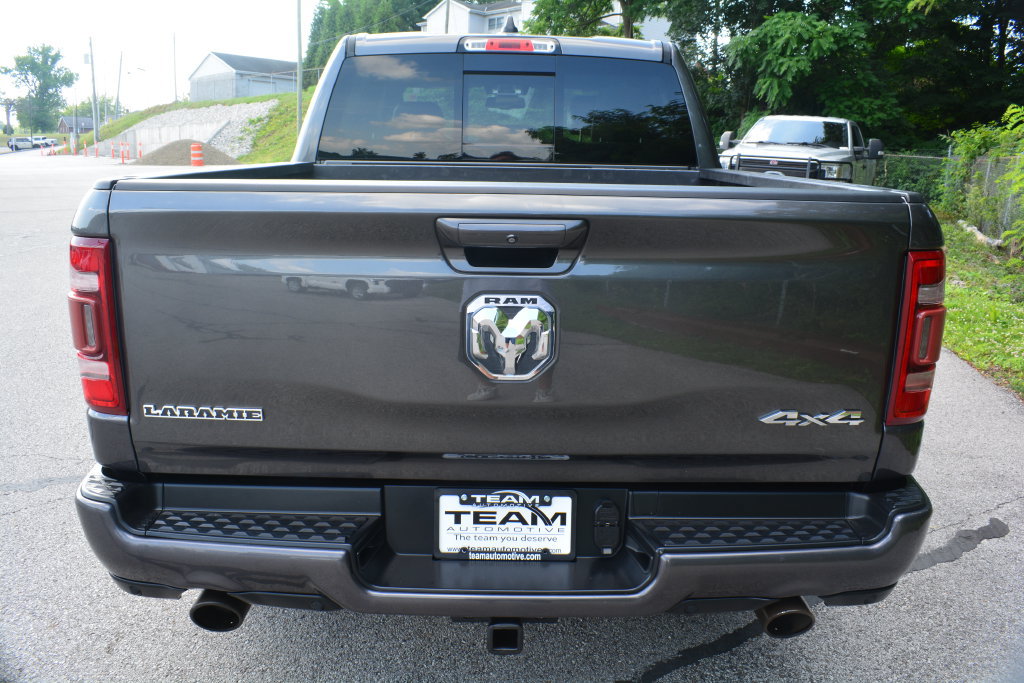 Used 2019 RAM 1500 Laramie w/ Sport Appearance Package AWD/4WD image 6
