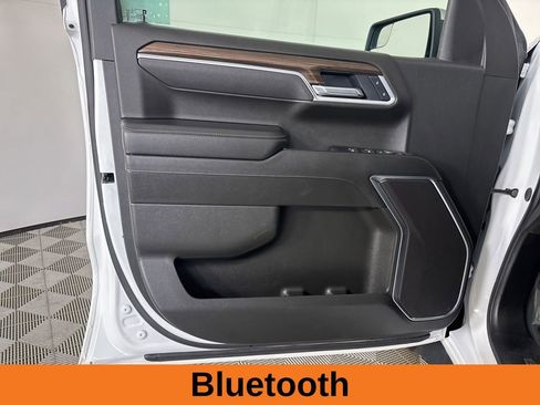 Used 2025 Chevrolet Silverado 1500 LT image 8