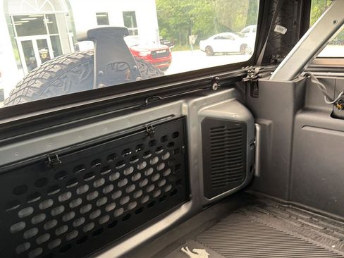 Used 2022 Ford Bronco Black Diamond AWD/4WD image 30