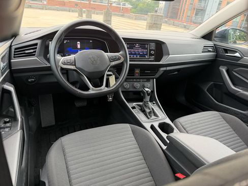 Certified 2024 Volkswagen Jetta S FWD image 13