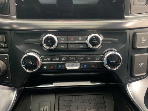 Used 2025 Ford F150 Platinum w/ Equipment Group 702A High AWD/4WD image 22