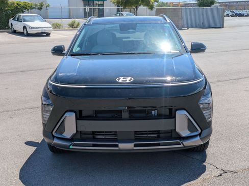 Used 2024 Hyundai Kona Limited AWD/4WD image 9